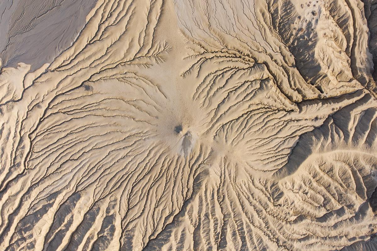 eruptie Vulcanii Noroiosi de la Paclele Mari