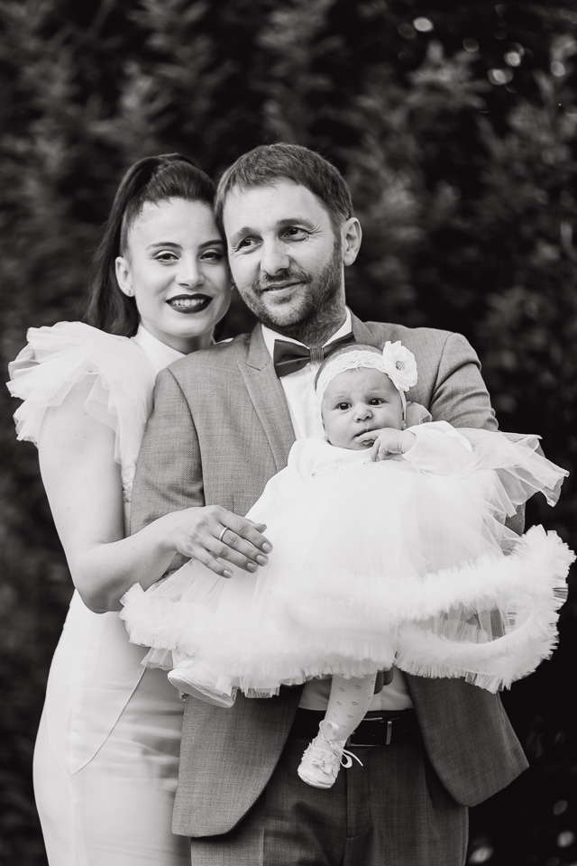 Alex Coman fotografii de botez Craiova sedinta foto alb negru