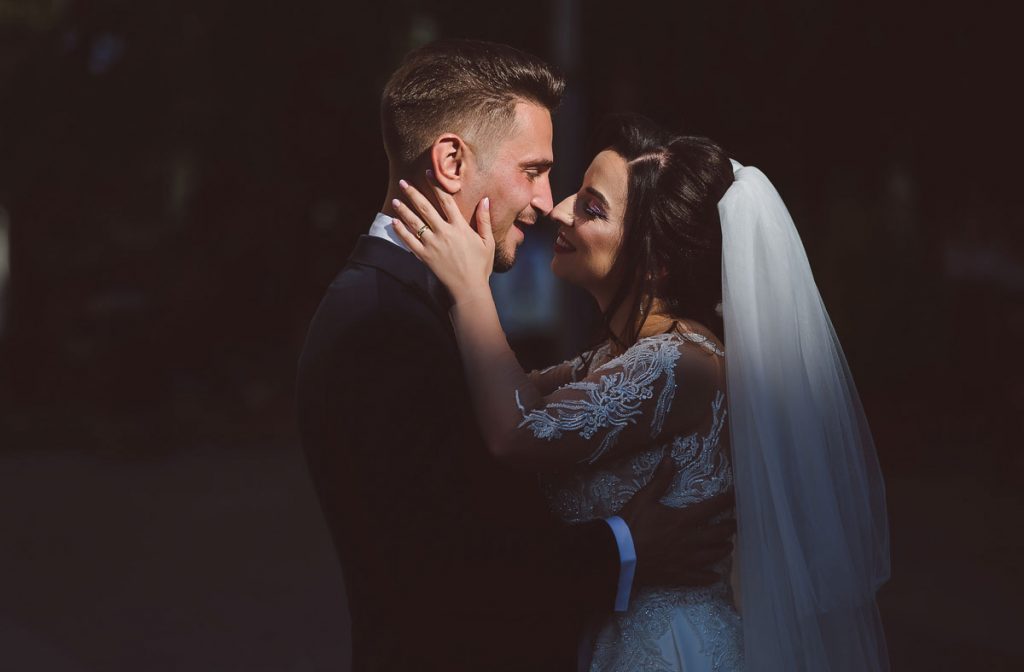 Alex Coman fotograf nunta craiova sedinta foto centrul vechi lumina apus