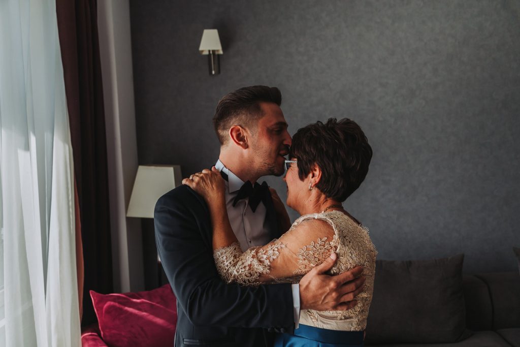 Ruxandra si Madalin fotografii nunta craiova hotel europeca