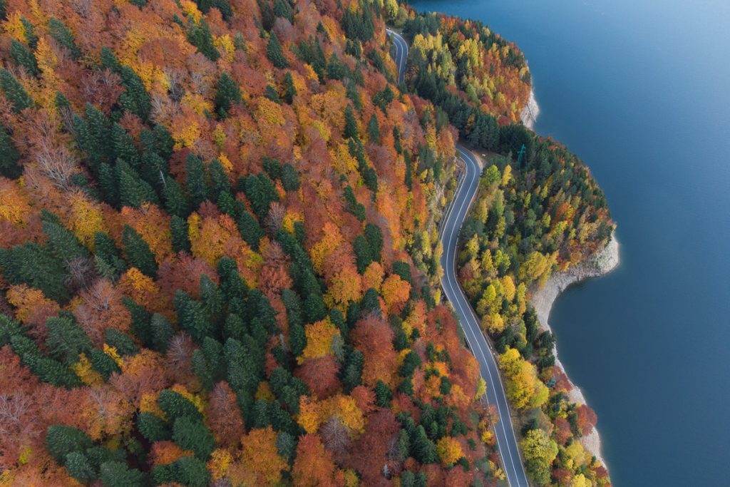 transfagarasan in straie de toamna